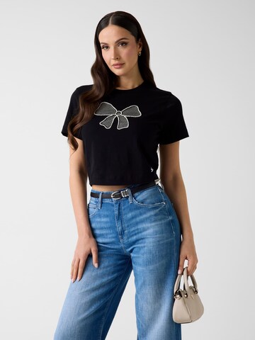 GUESS Shirt in Black: front