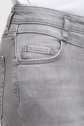 Soccx Slim fit Jeans in Grey