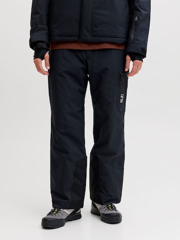 regular Pantaloni per outdoor 'JJAW25' di JACK & JONES in nero: frontale