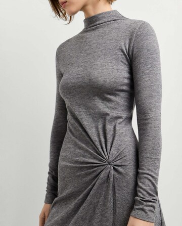 Abito 'Baker' di Pepe Jeans in grigio