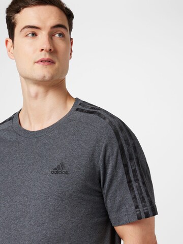 ADIDAS SPORTSWEAR Funkcionalna majica 'Essentials' | siva barva