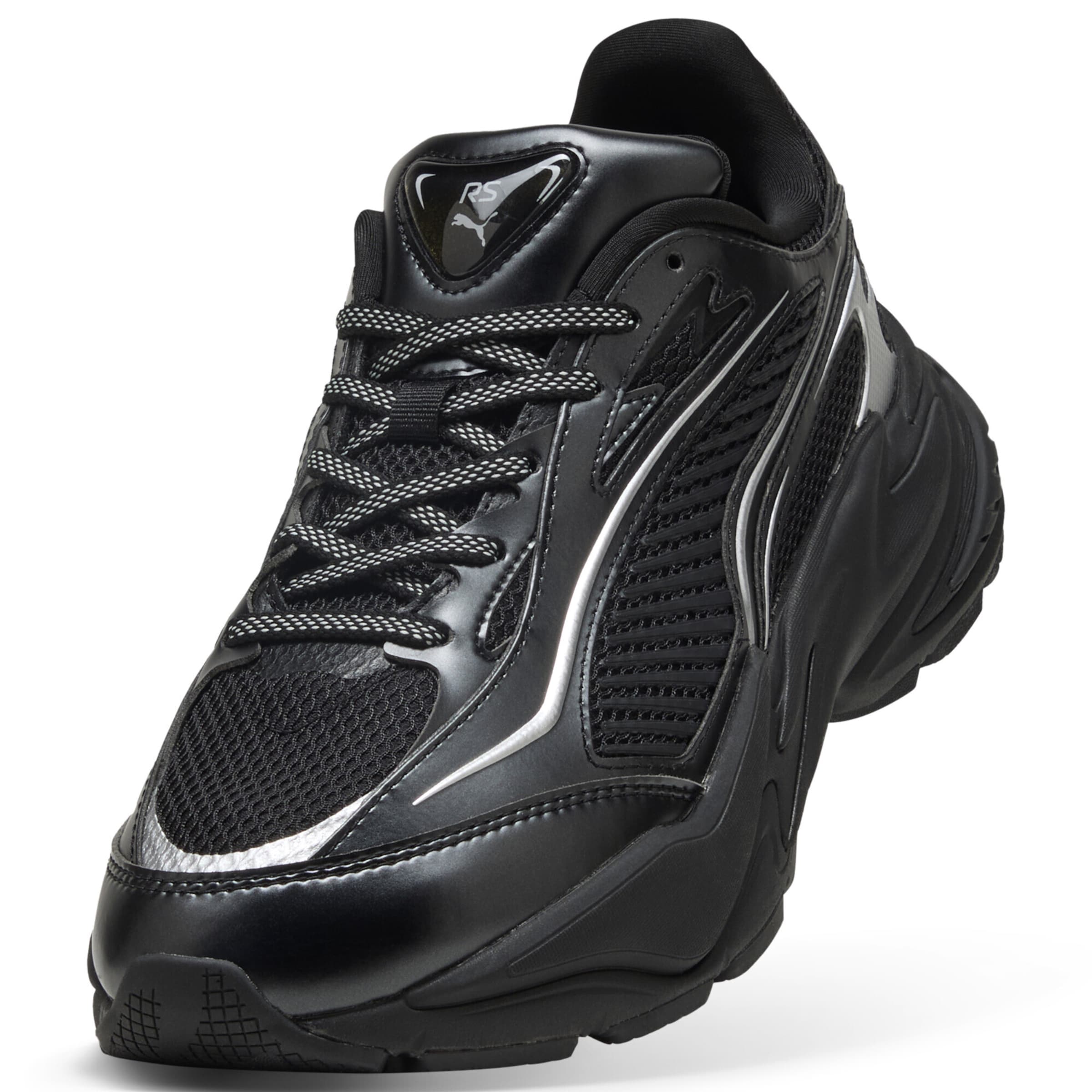 PUMA Platform trainers in Black