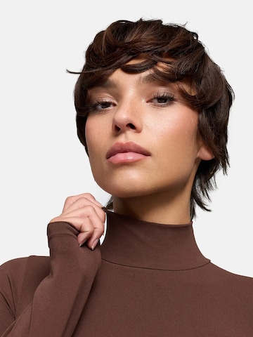 cfab - Body moldeador 'Clean Longsleeve Turtleneck Sculpting Bodysuit with String' en marrón