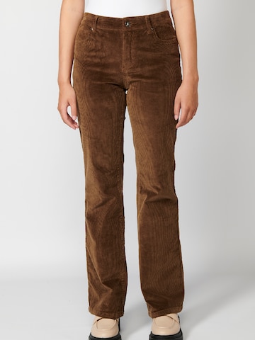 KOROSHI Flared Trousers in Brown: front