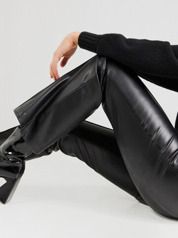 évasé Pantalon 'BLAKE' ONLY en noir