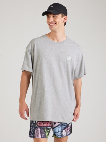 ADIDAS ORIGINALS - Camiseta 'Trefoil Essentials' en gris: frente