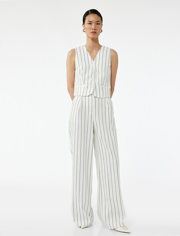 Koton Wide Leg Bundfaltenhose in Weiß: Vorderseite