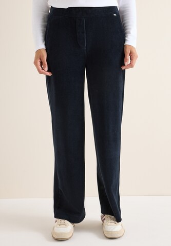 CECIL Loose fit Pants in Blue: front