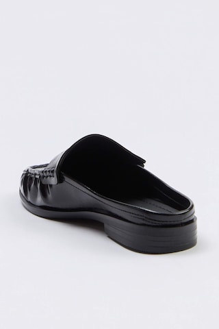 Trendyol - Zapatos abiertos en negro