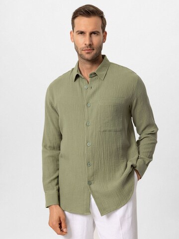 Regular fit Camicia 'Ilario' di Antioch in verde: frontale