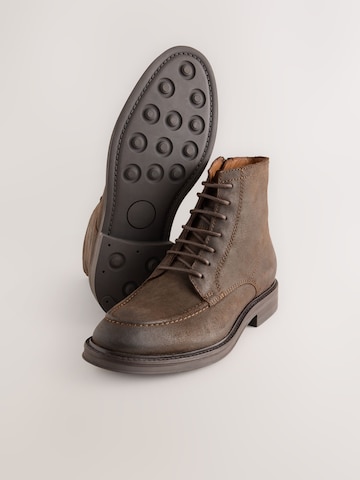 Next - Botas com atacadores em castanho