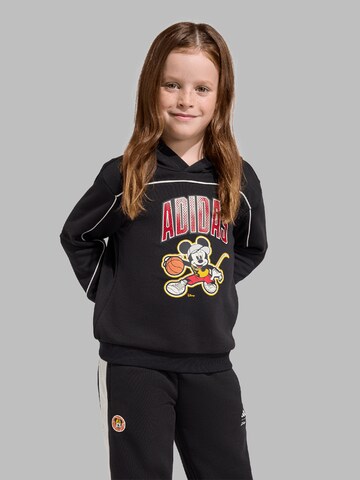 ADIDAS SPORTSWEAR Спортен суитшърт в черно: отпред