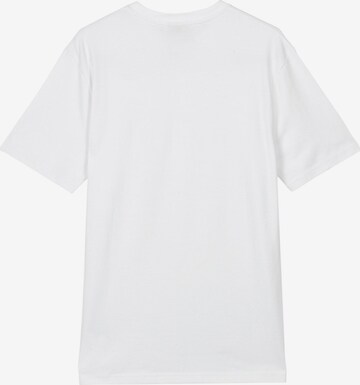 UMBRO Performance Shirt in White