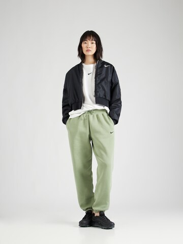 Nike Sportswear Zúžený Kalhoty 'PHOENIX FLEECE' – zelená