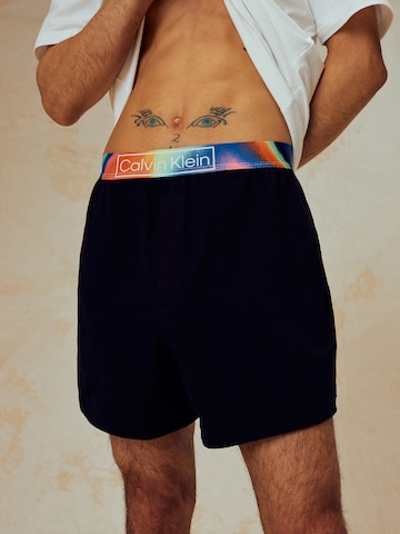 Calvin Klein Underwear Lyhyt pyjama 'Pride' värissä valkoinen