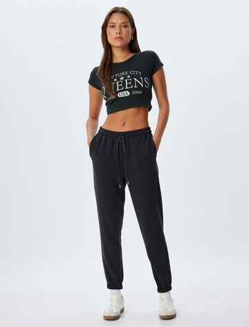Koton Regular Broek in Zwart