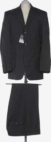 BOSS Suit in M-L in Grey: front