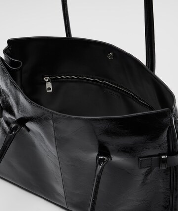 Liebeskind Berlin Schoudertas 'Nori' in Zwart