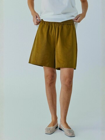 NORR Regular Shorts ' Talua ' in Braun