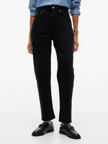 Tommy Jeans Barrel Farmer - fekete: elől