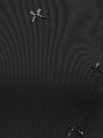 ONLY Majica 'ONLFEMKE' | črna barva