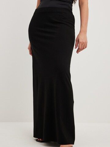 NA-KD Skirt in Black: front