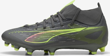 Chaussure de foot 'Ultra 5 Match+' PUMA en gris : devant