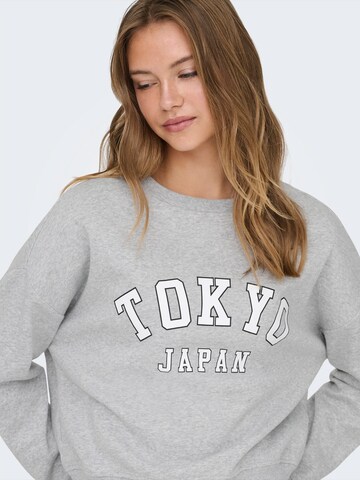 ONLY Sweatshirt in Grau