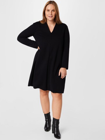 Robe 'Carina' ABOUT YOU Curvy en noir : devant