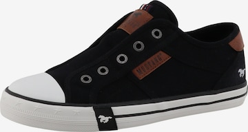 MUSTANG Slip on -tennarit värissä musta: etupuoli