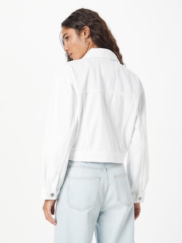 Abercrombie & Fitch Between-season jacket in White