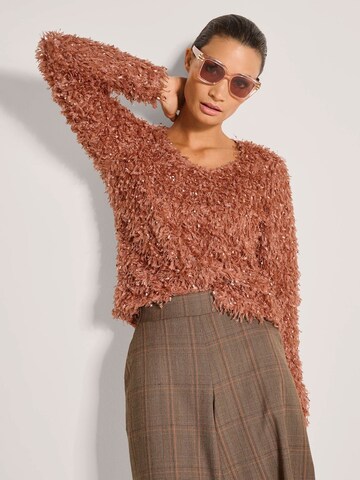 MADELEINE Shirt in Braun