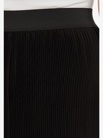 Betty & Co Skirt in Black