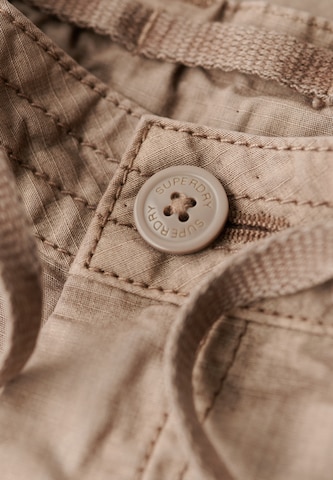 Superdry Loosefit Cargobroek 'Para' in Beige