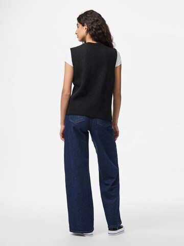 PIECES Knitted vest 'PCSilly' in Black