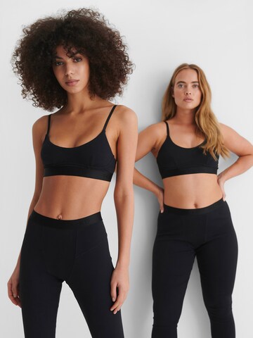 Skinny Leggings 'Zia' de la hunkemöller x NA-KD pe negru