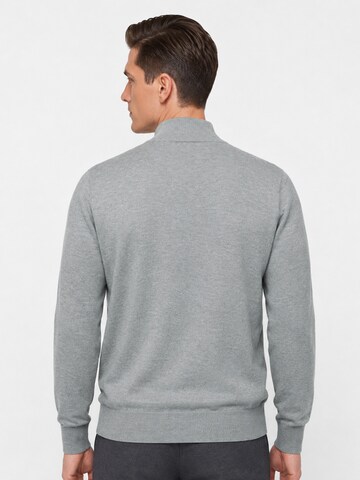 ALLTHEMEN Sweater 'Maschenzug' in Grey