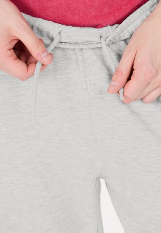 Virtus Regular Sweatpants 'Kayden' in Grau