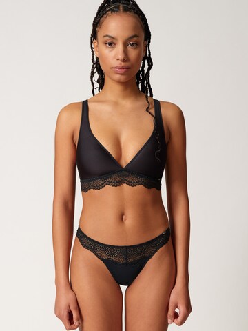 Triangolo Reggiseno di Skiny in nero: frontale