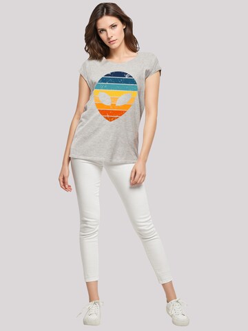 T-shirt 'Alien Sonnenuntergang Retro' F4NT4STIC en gris