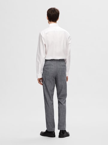 Coupe slim Pantalon 'Robert' SELECTED HOMME en bleu