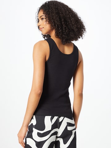 Top 'MAGGY' de la PIECES pe negru