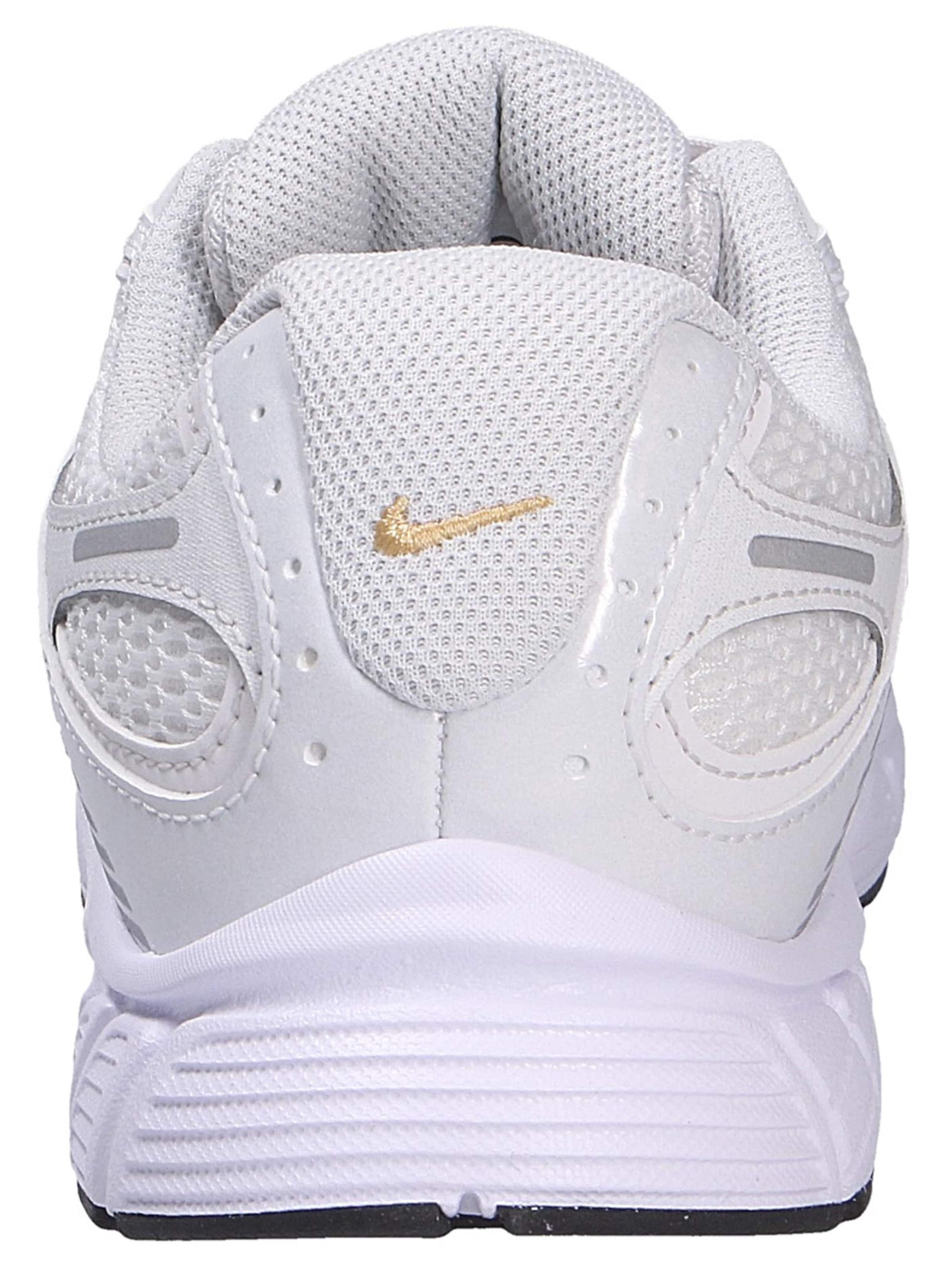 NIKE Sneaker 'V5 RNR'‌‌‌‌‌‌‌‌ in Weiß