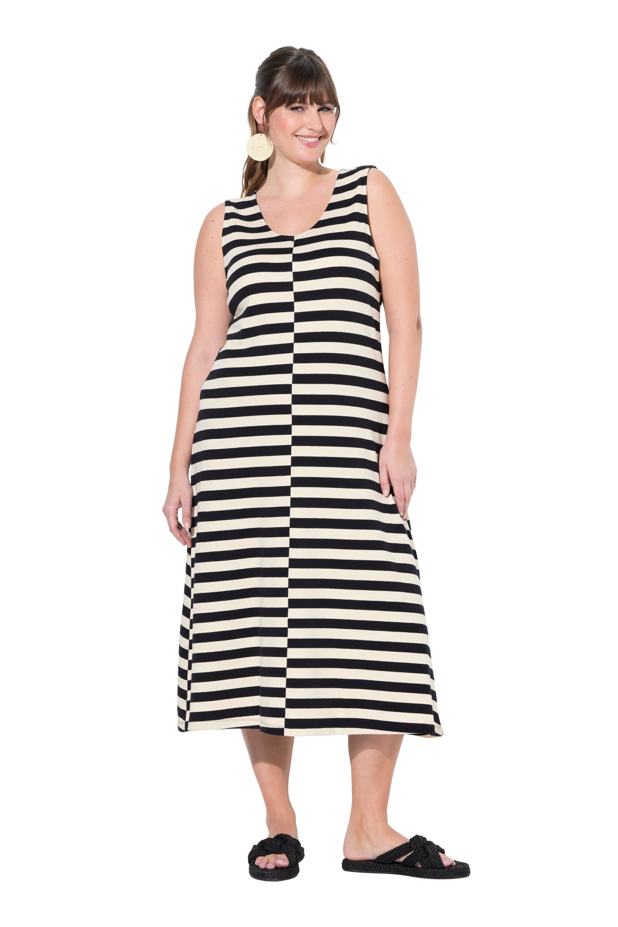 Ulla Popken Jurk in Beige: voorkant