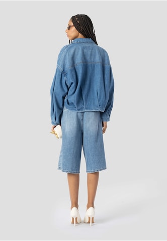 Elias Rumelis Regular Shorts 'JUDY' in Blau