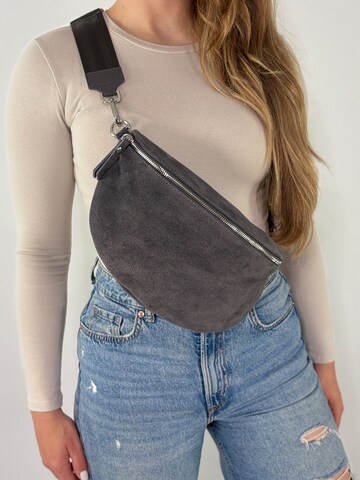 lePelou Gürteltasche 'ARIA large' in Grau