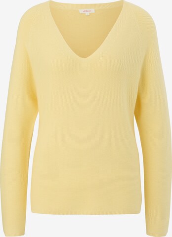 s.Oliver Sweater in Yellow: front