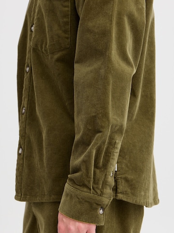 !Solid - Ajuste regular Camisa 'MEYER' en verde
