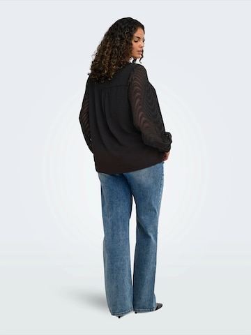 Camicia da donna 'CARMETTA' di ONLY Carmakoma in nero