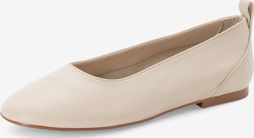 Tamaris Ballet Flats in Beige: front
